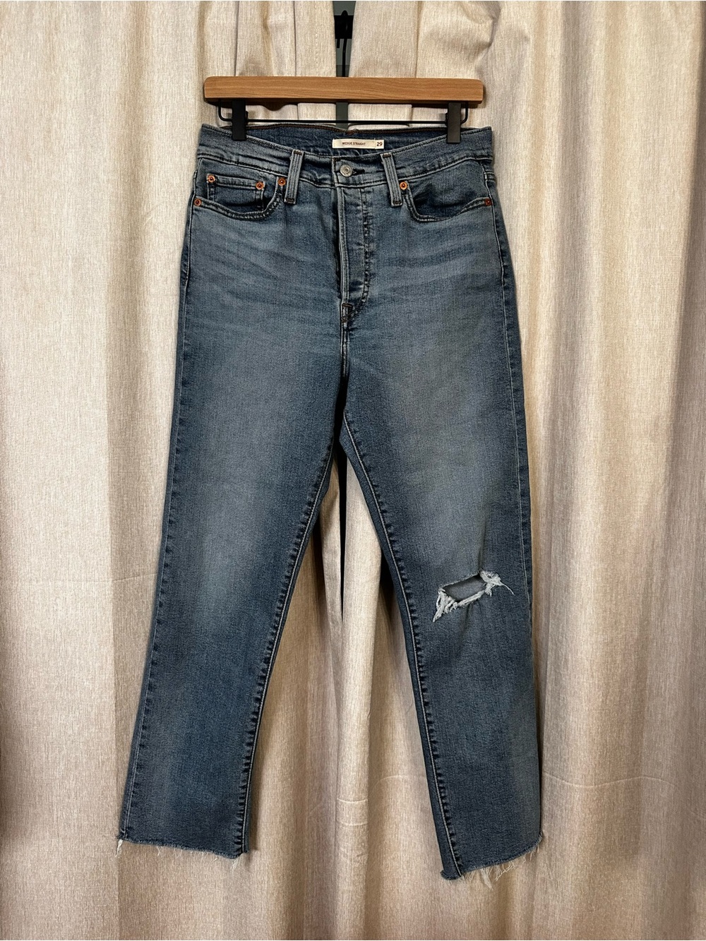 Levi’s Wedgie Straight Jeans